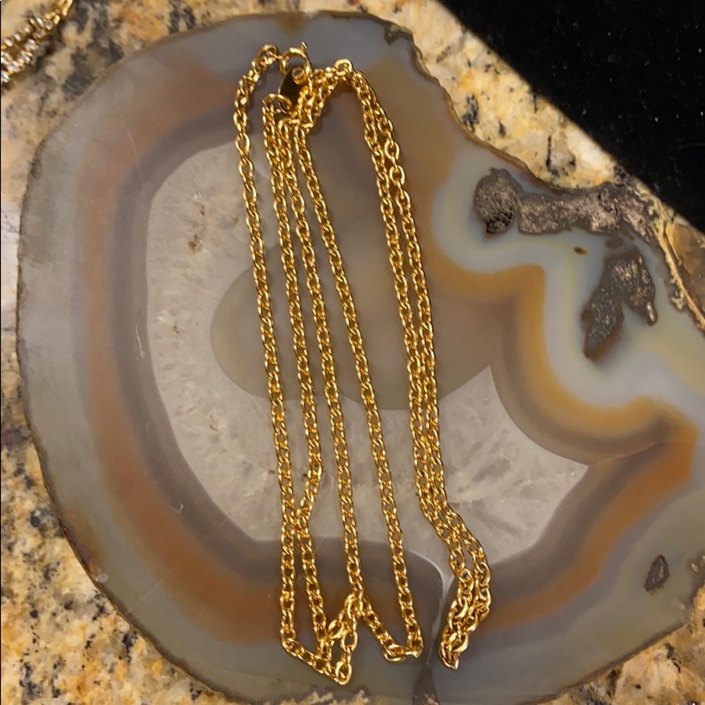 XxHold Xx Avon gold chain 24” - Picture 14 of 15